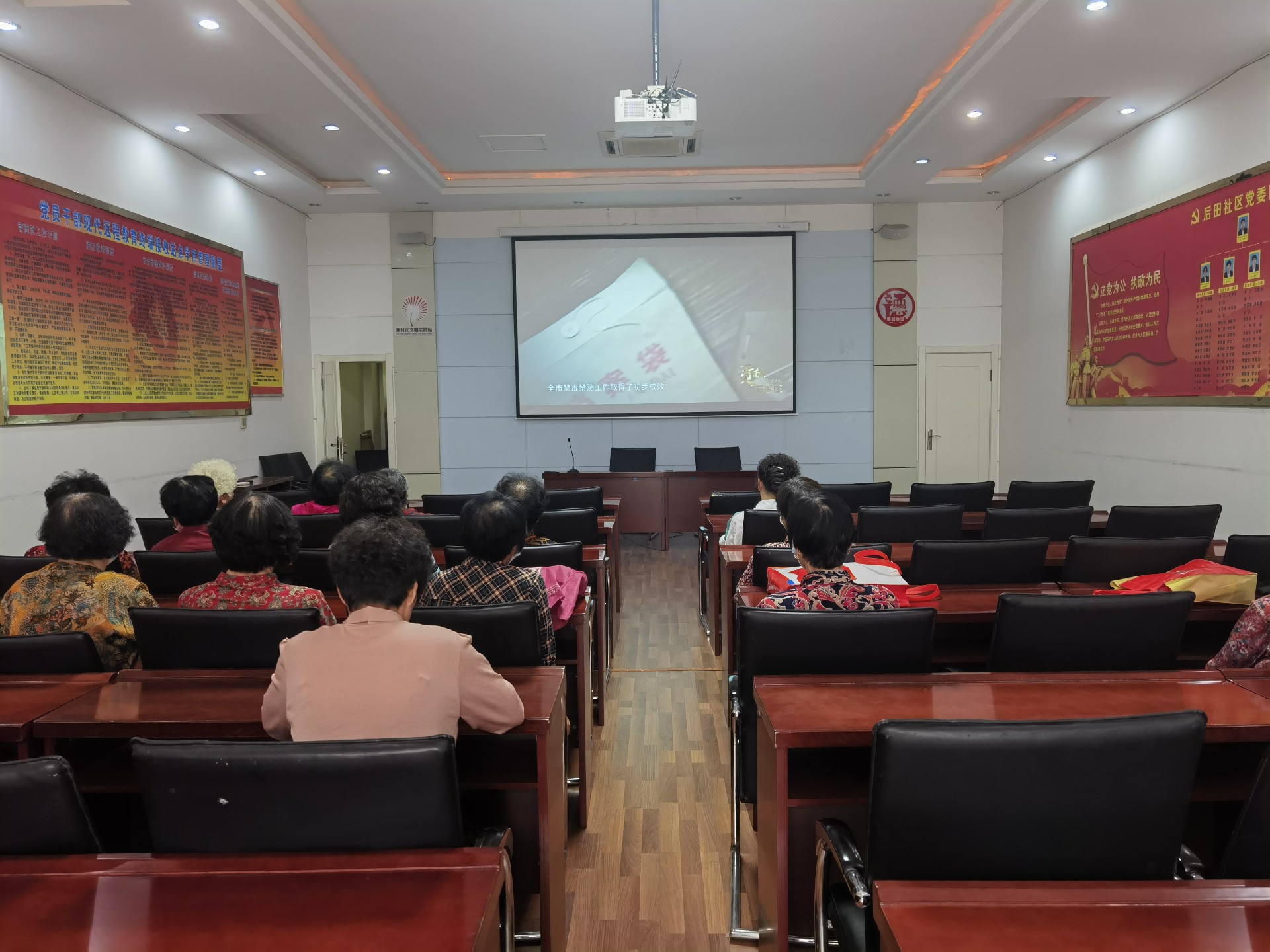 城阳街道后田社区“学习强国”线下空间助力弘扬优秀传统文化